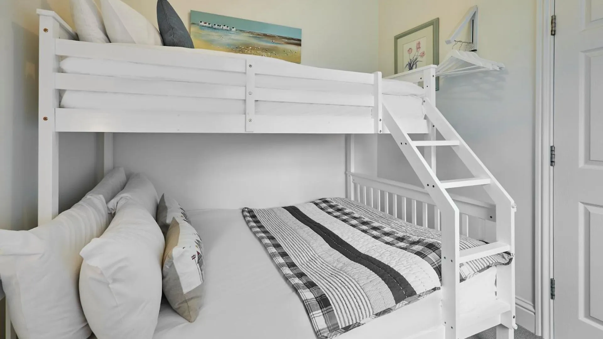 Host & Stay - Fox'S Hideout Whitby Apartment